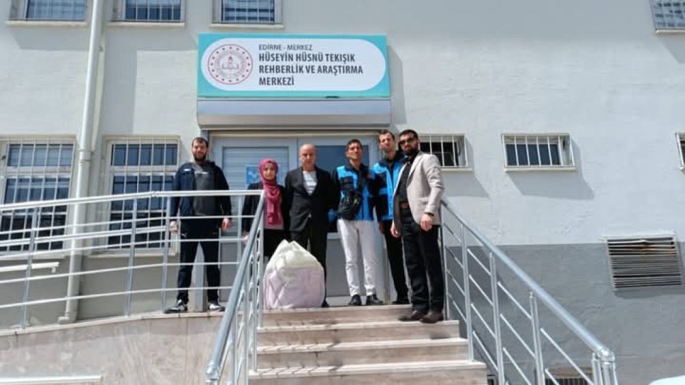 YESEVÎ HAREKETİ DERNEĞİ'NDEN OTİZMLİ ÇOCUKLARA ANLAMLI ZİYARET